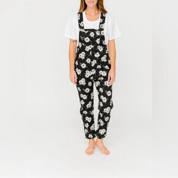 Smash + Tess Pants - Smash + Tess The Rachel Romperalls in Midnight Bloom women’s size XS